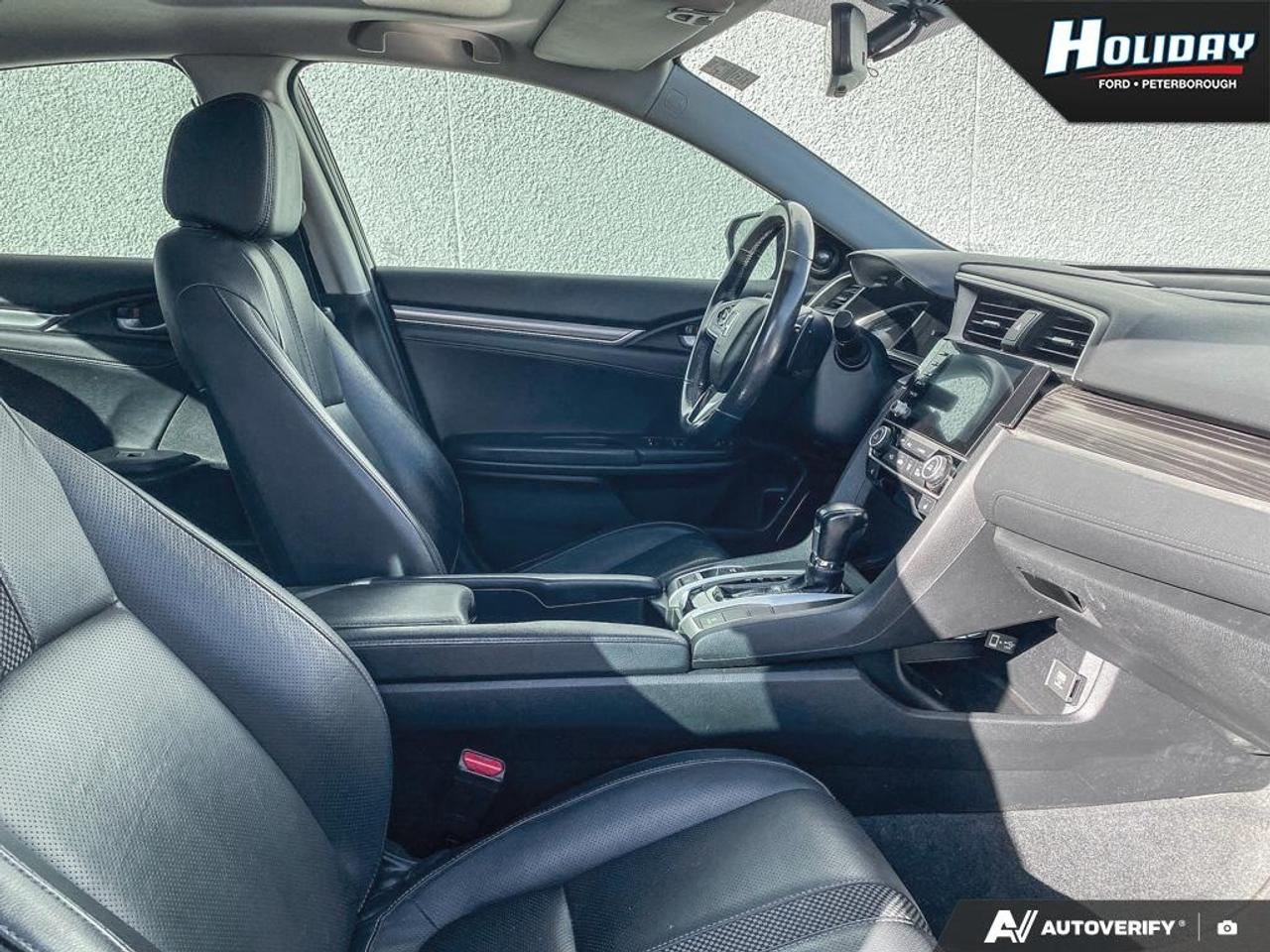 2021 Honda Civic Sedan Touring Photo
