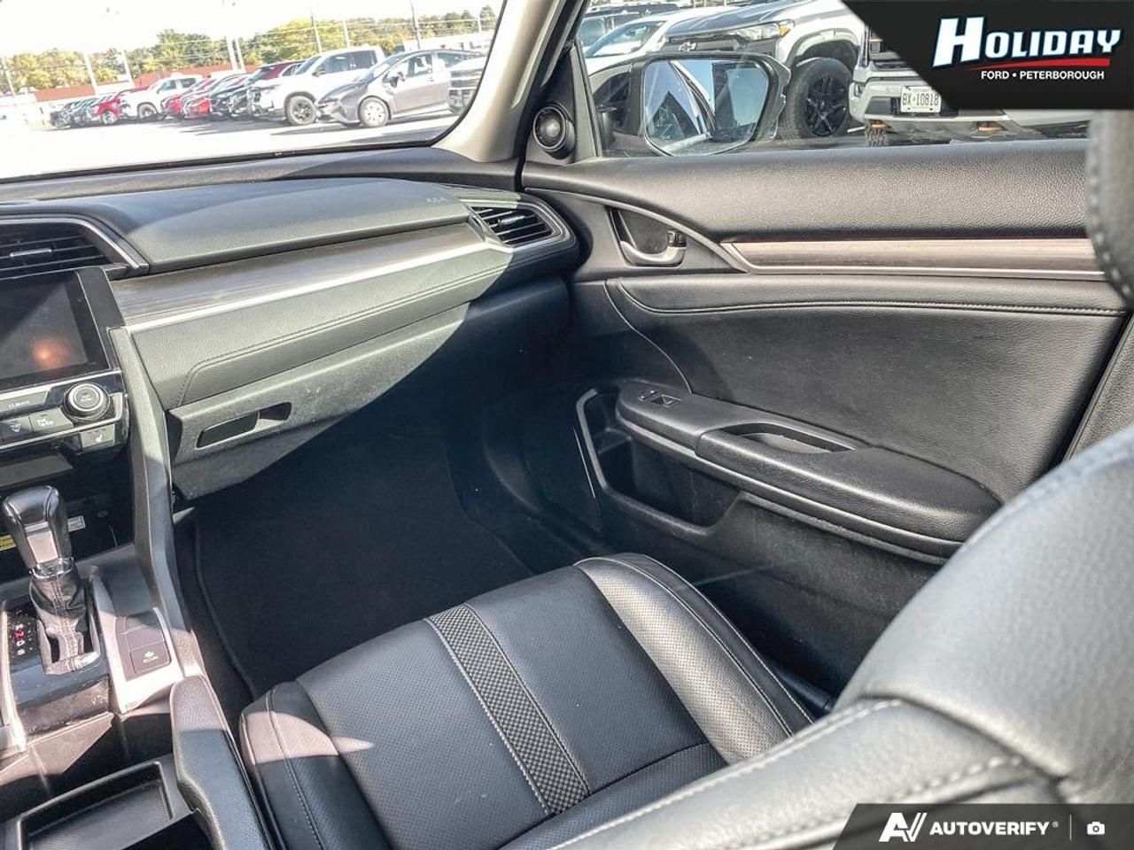 2021 Honda Civic Sedan Touring Photo