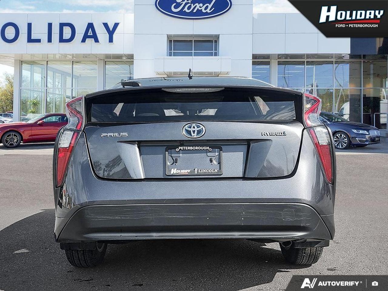 2018 Toyota Prius TECHNOLOGY Photo