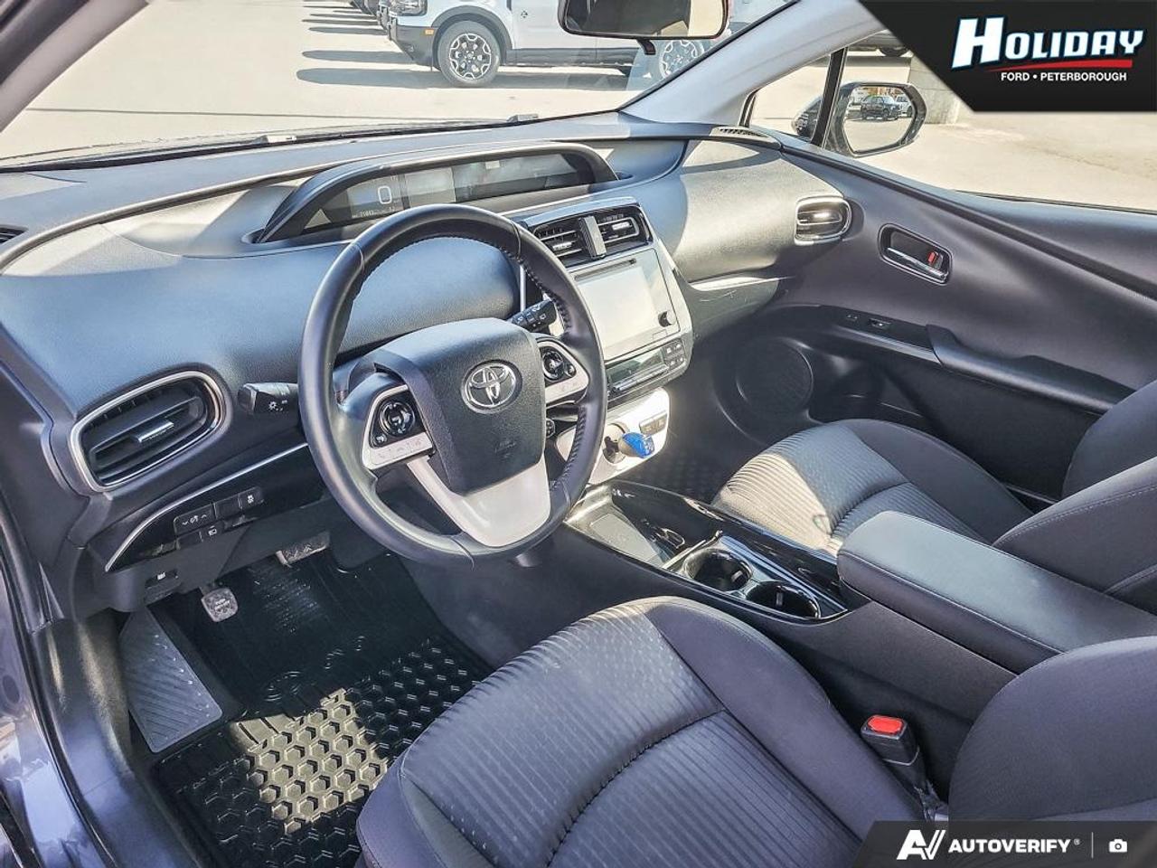 2018 Toyota Prius TECHNOLOGY Photo
