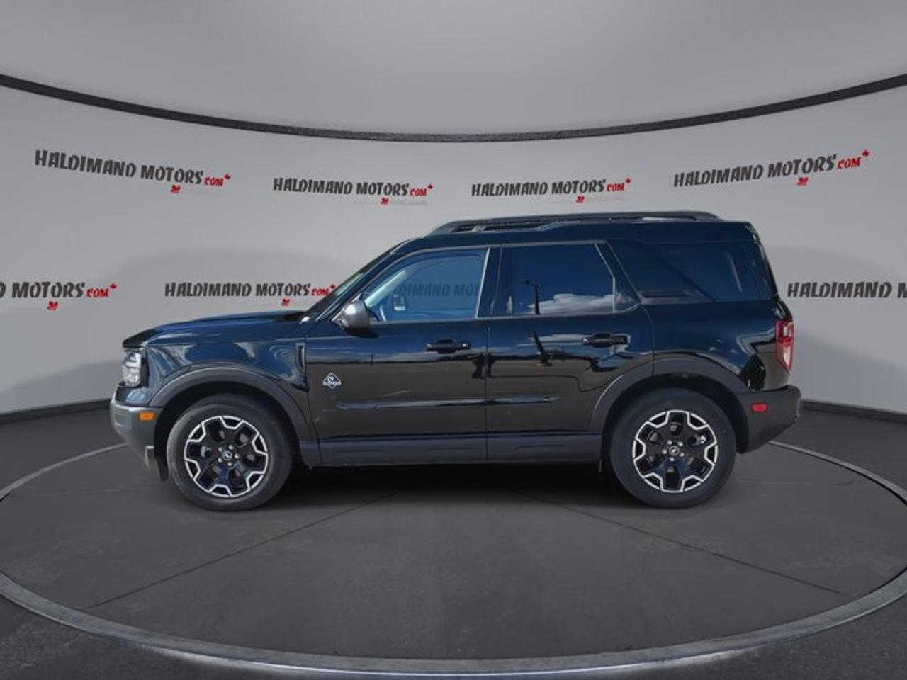 2025 Ford Bronco Sport Outer Banks 4x4 | No Accidents | Heated Steering Photo
