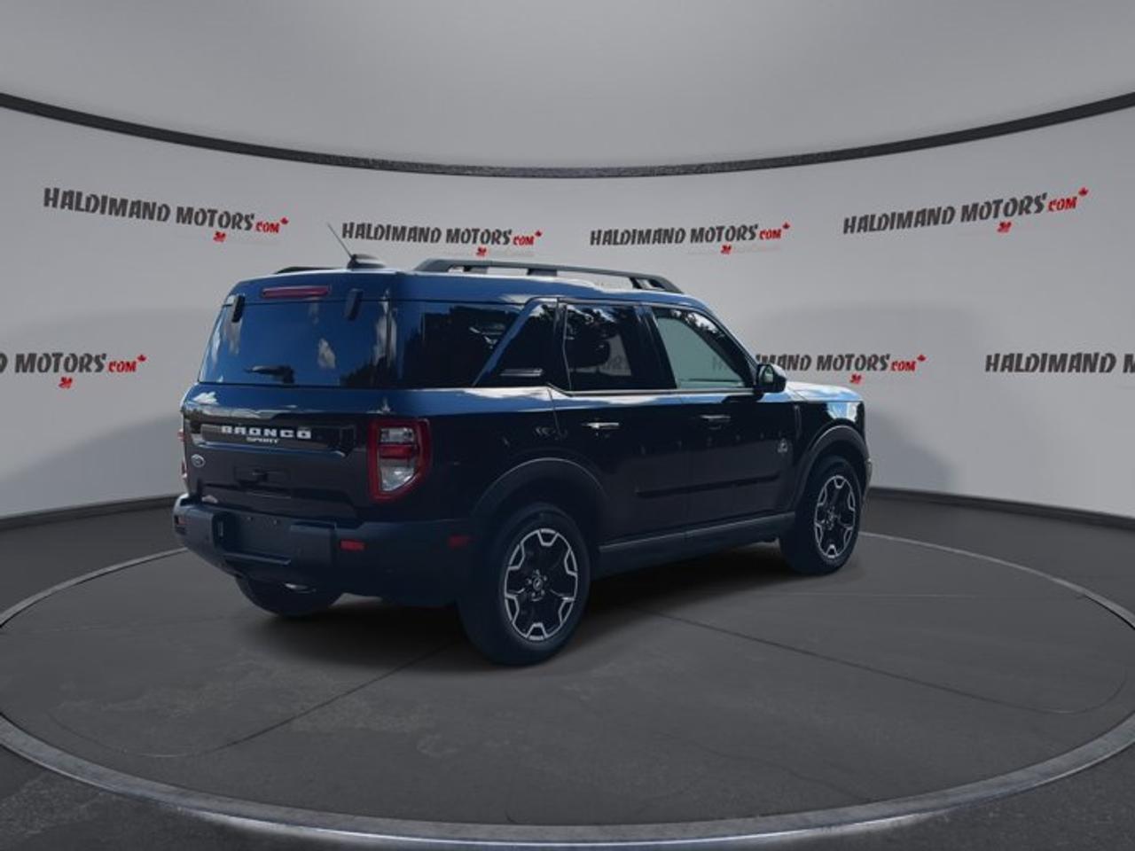 2025 Ford Bronco Sport Outer Banks 4x4 | No Accidents | Heated Steering Photo