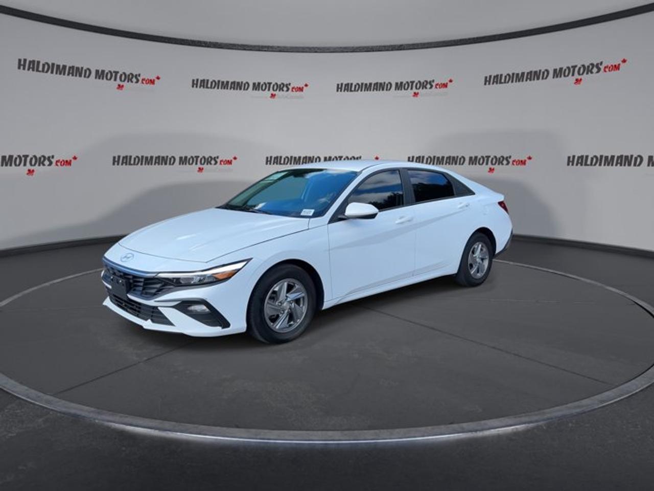 2024 Hyundai Elantra Essential Photo