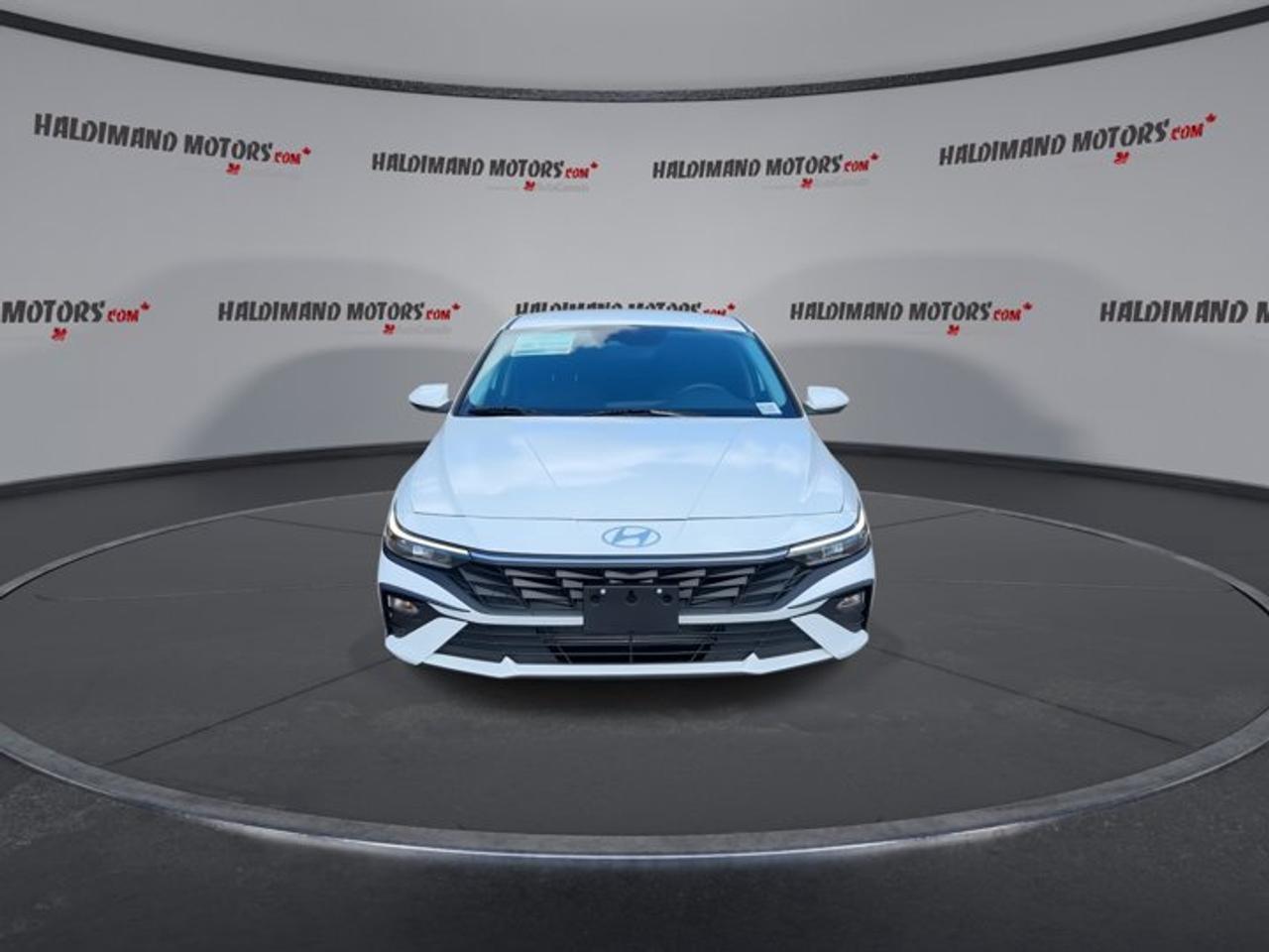 2024 Hyundai Elantra Essential Photo
