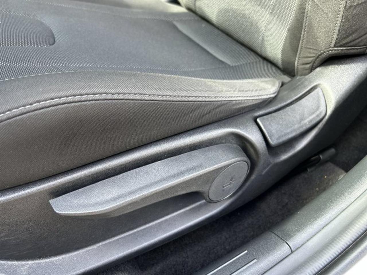 2024 Hyundai Elantra Essential Photo