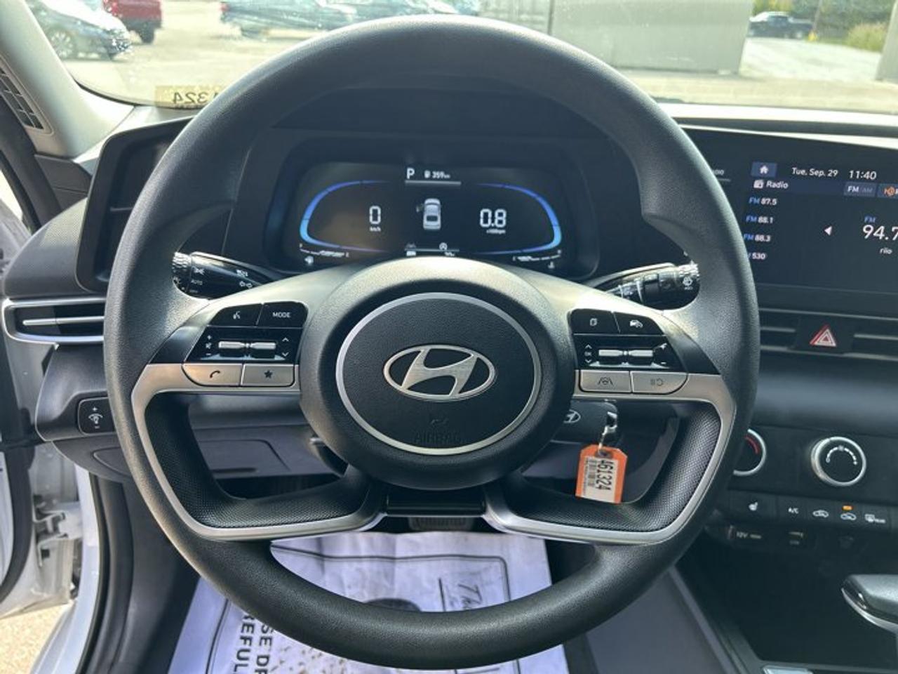 2024 Hyundai Elantra Essential Photo