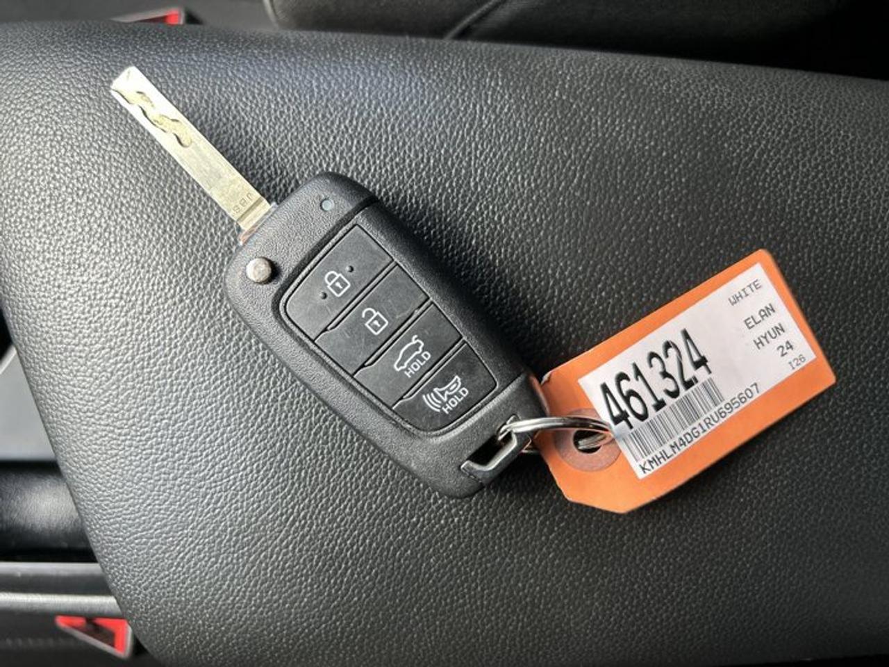 2024 Hyundai Elantra Essential Photo