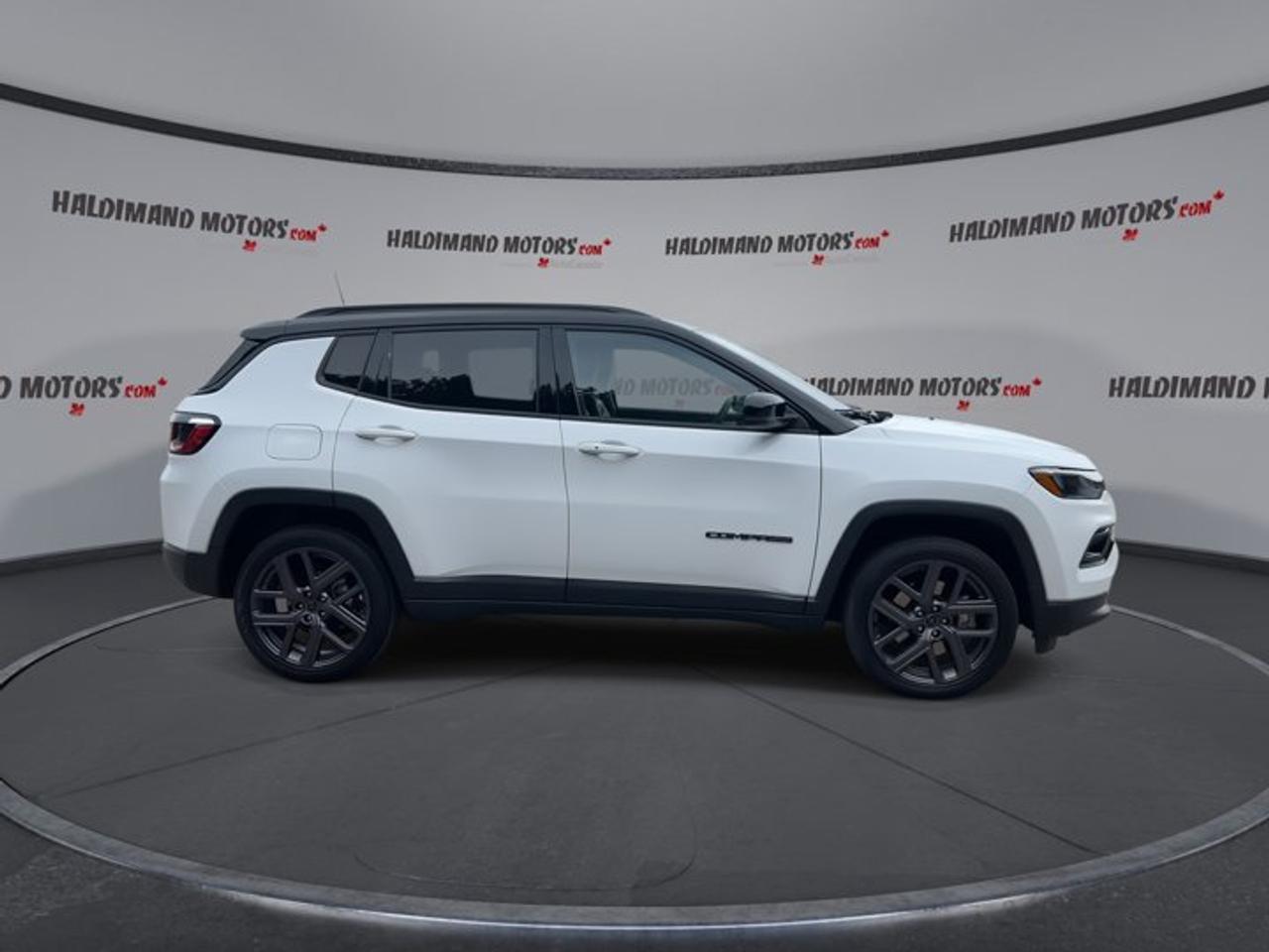 2026 Jeep Compass Limited 4x4 | One Owner | No Accidents | Leather Seats Photo