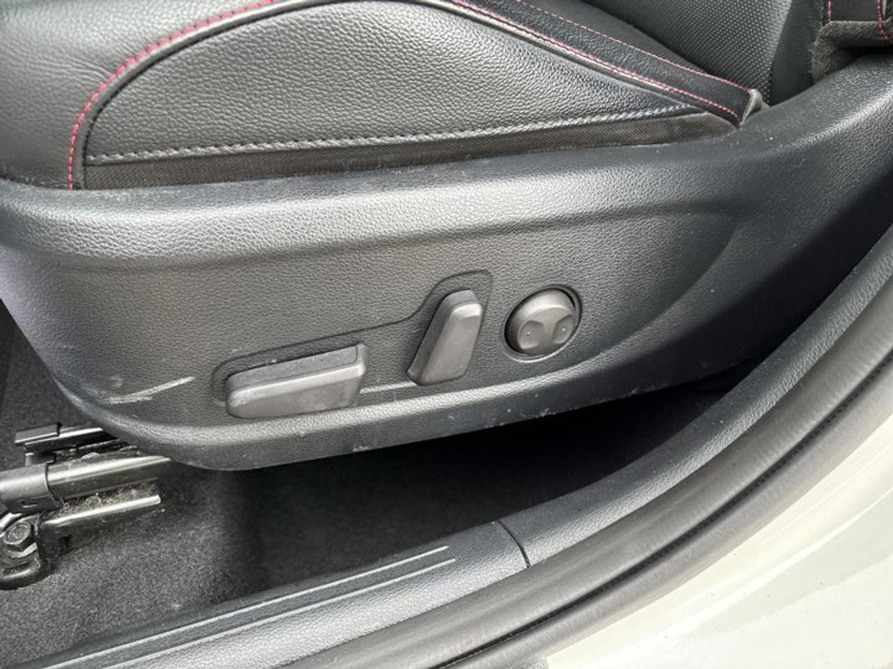2023 Kia Soul GT-Line Limited | One Owner | No Accidents | Leather Seats Photo