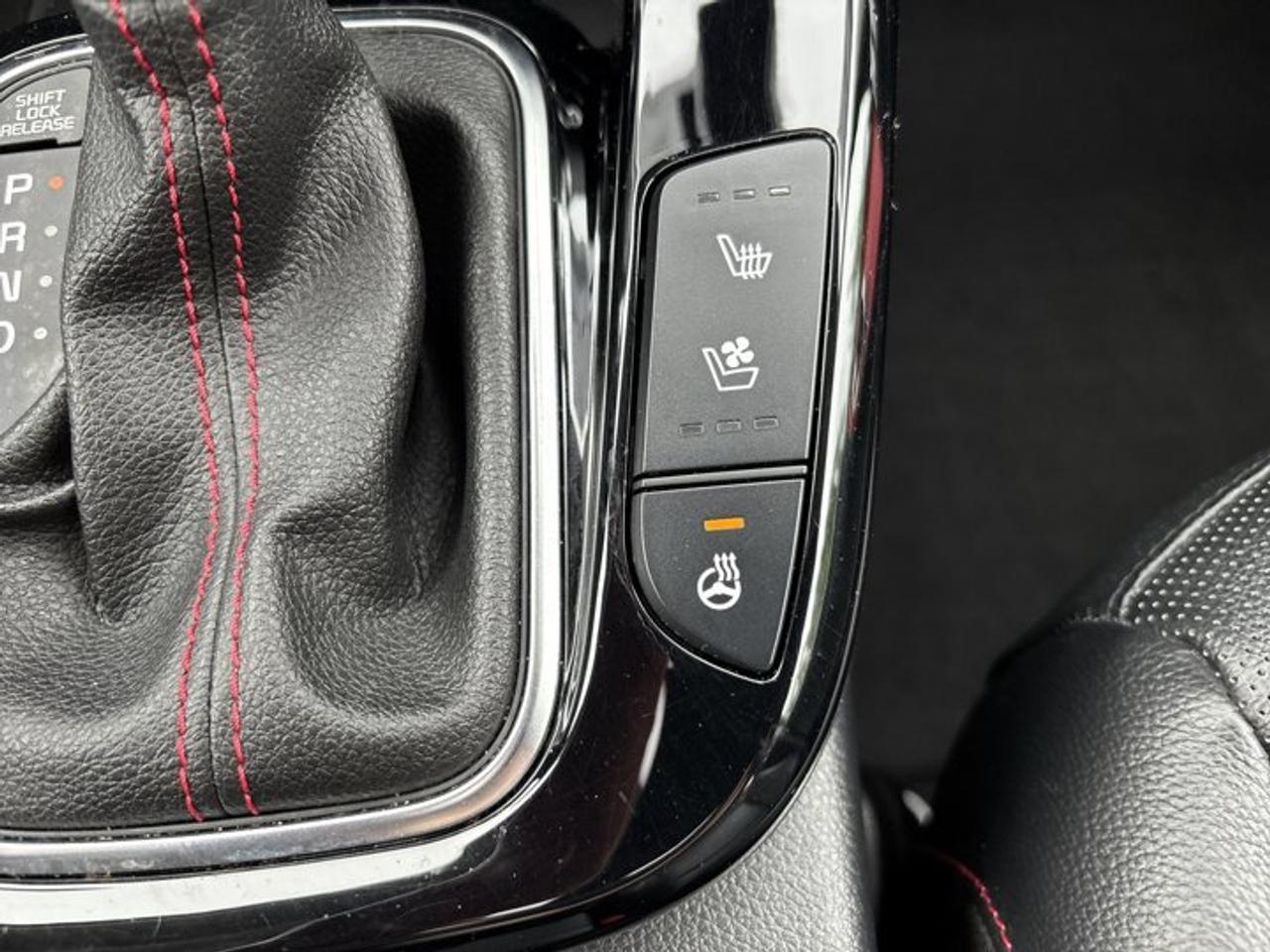 2023 Kia Soul GT-Line Limited | One Owner | No Accidents | Leather Seats Photo