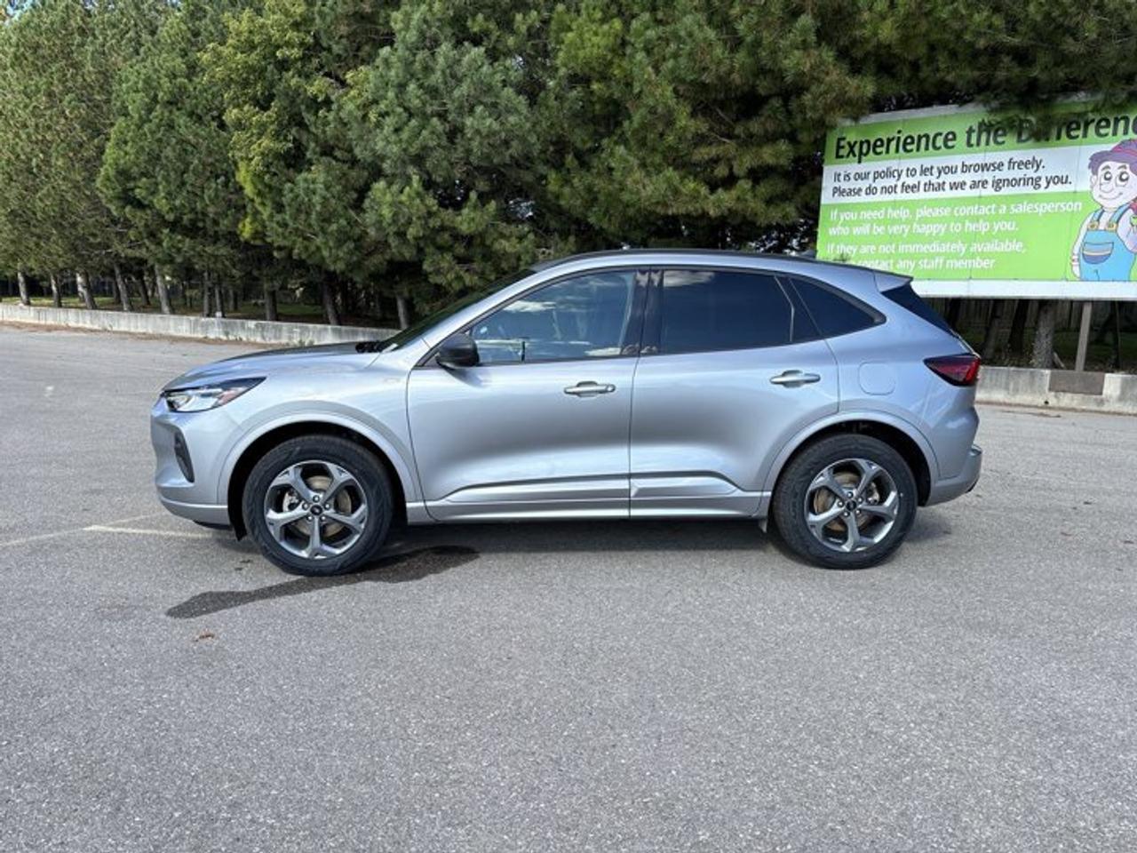 2024 Ford Escape ST-Line AWD | No Accidents | Heated Steering Wheel Photo