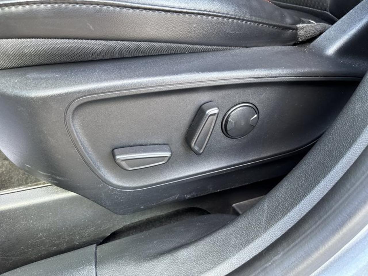 2024 Ford Escape ST-Line AWD | No Accidents | Heated Steering Wheel Photo