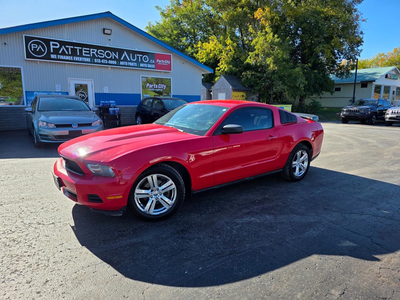 2010 Ford Mustang V6 - Photo #1