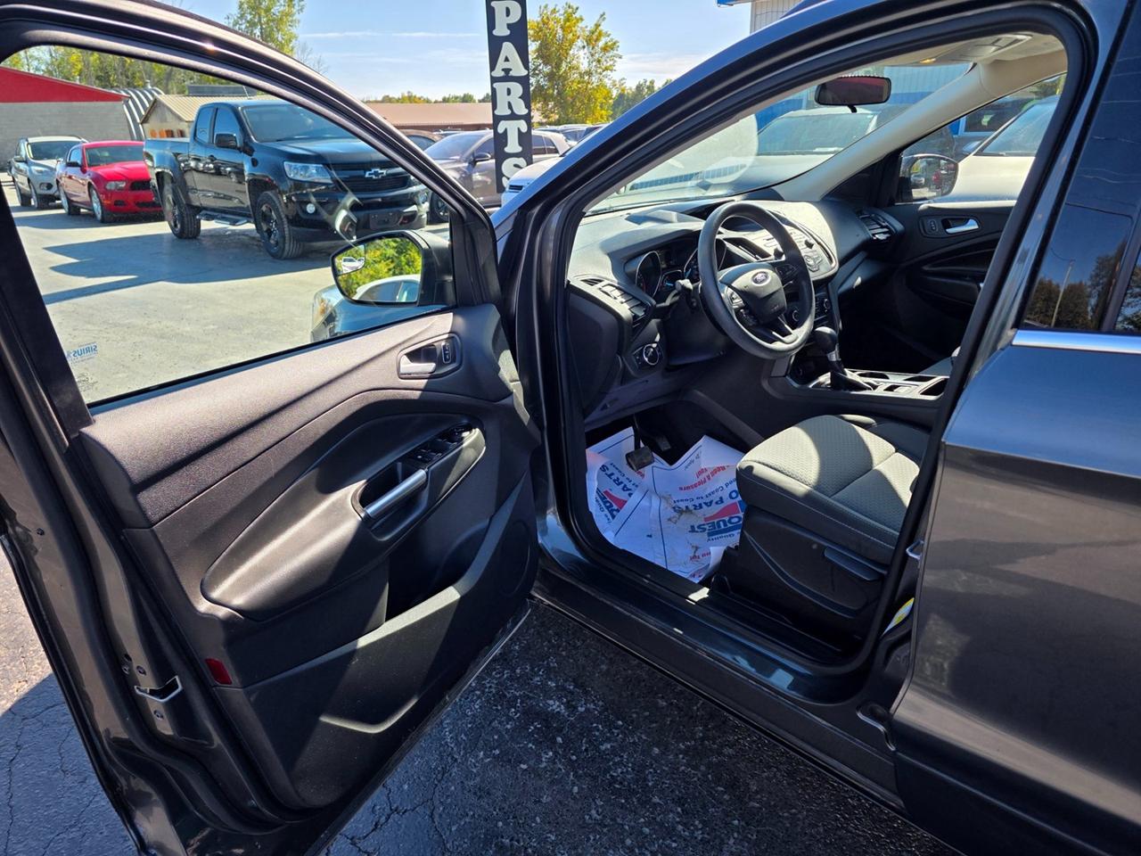 2017 Ford Escape SE Photo