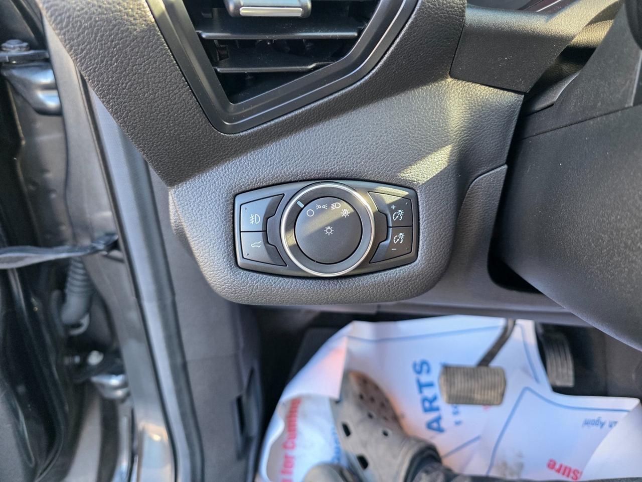 2017 Ford Escape SE Photo