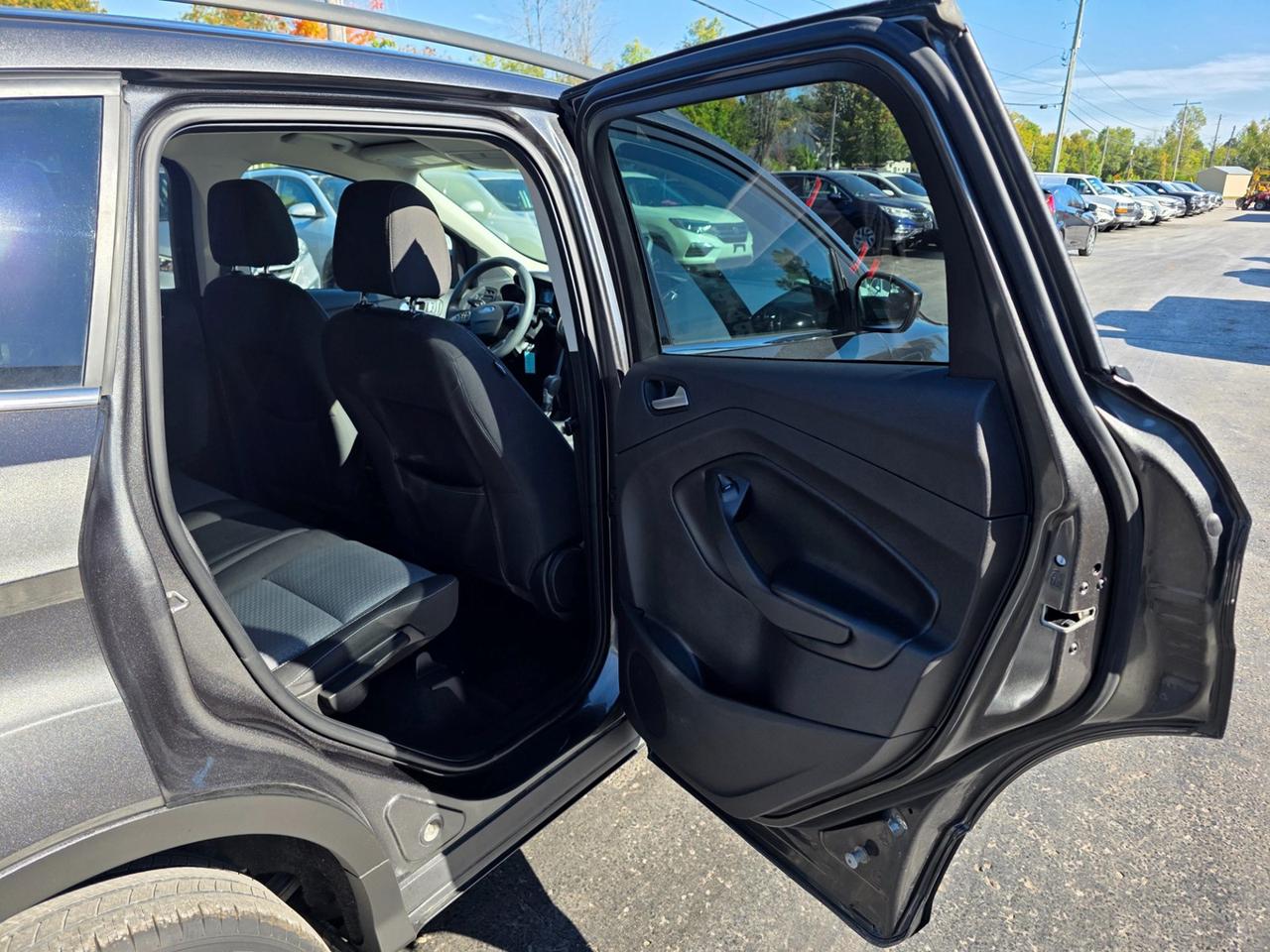 2017 Ford Escape SE Photo