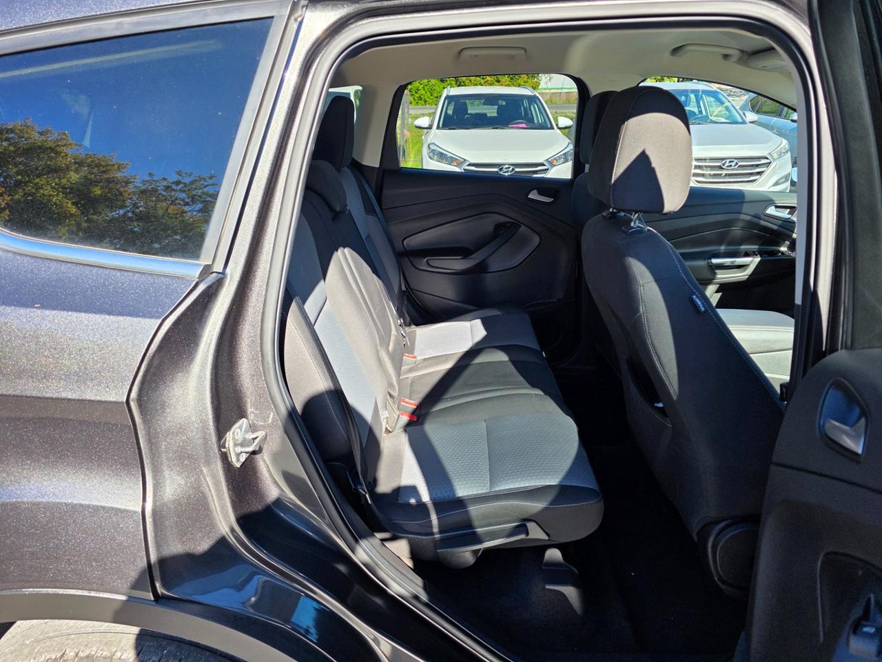 2017 Ford Escape SE Photo