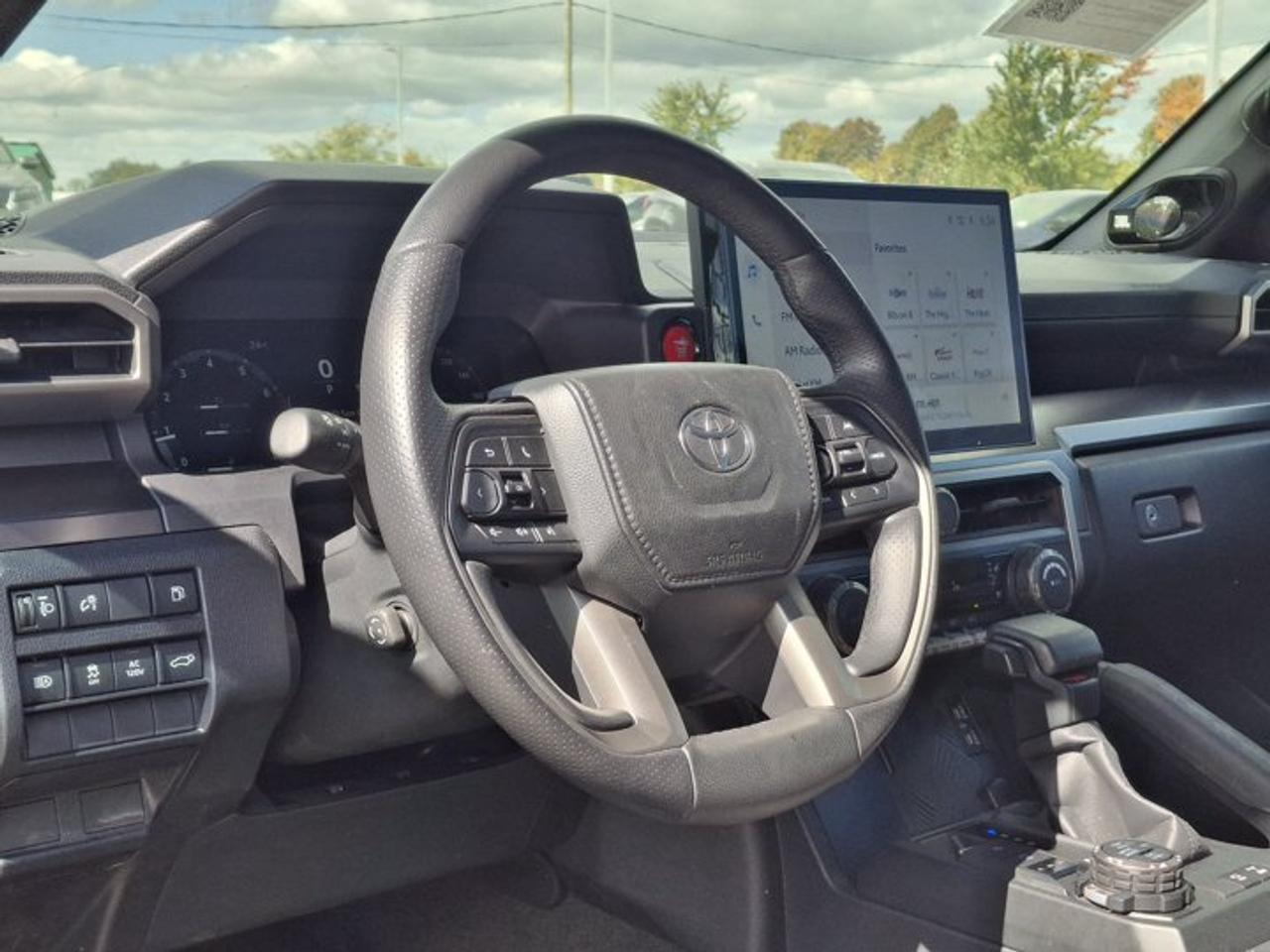 2025 Toyota 4Runner TRD Off-Road Premium - Sunroof | Vented + Heated Seats | SofTex Seats | Wireless Charging | & More ! Photo