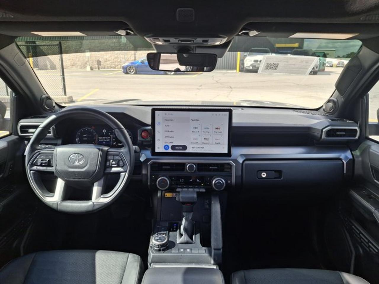 2025 Toyota 4Runner TRD Off-Road Premium - Sunroof | Vented + Heated Seats | SofTex Seats | Wireless Charging | & More ! Photo