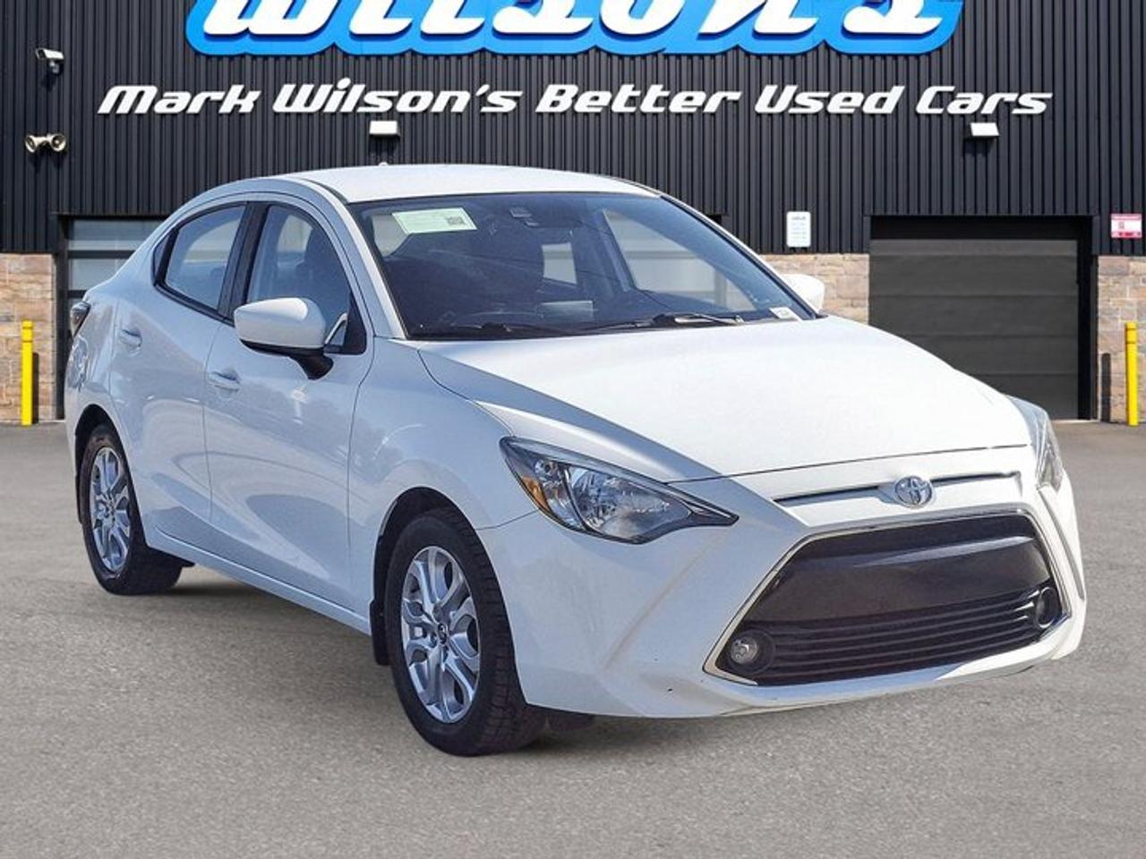 2018 Toyota Yaris sedan Premium | Auto | 7" Screen | Heated Seats | Bluetooth | Rear Camera | and More ! Photo