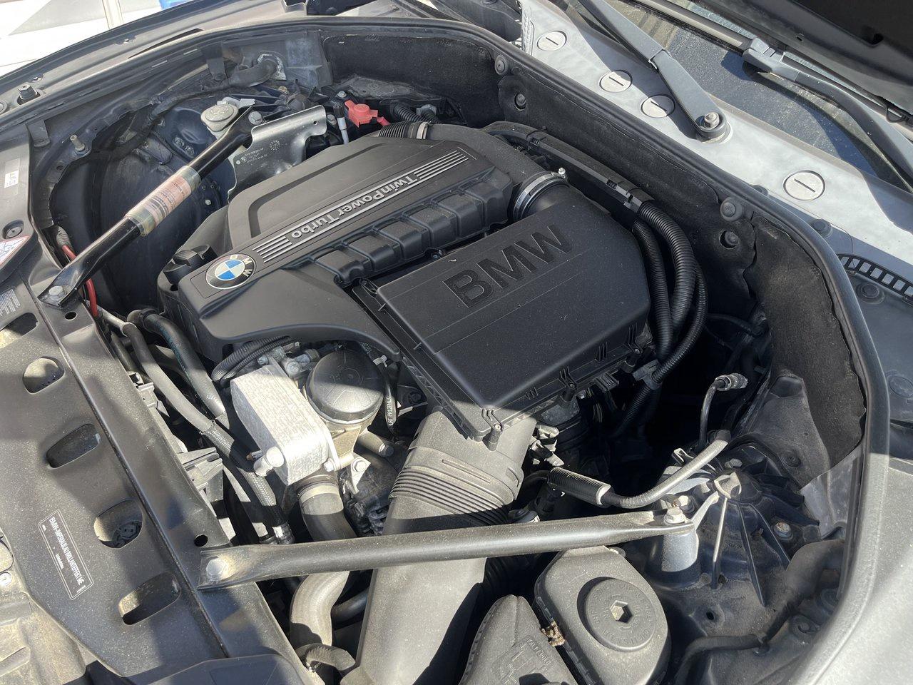 2013 BMW 5 Series Gran Turismo 535i xDrive Photo