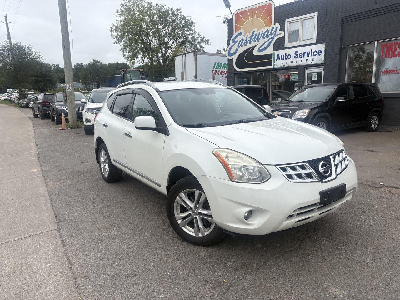 2012 Nissan Rogue SV Photo