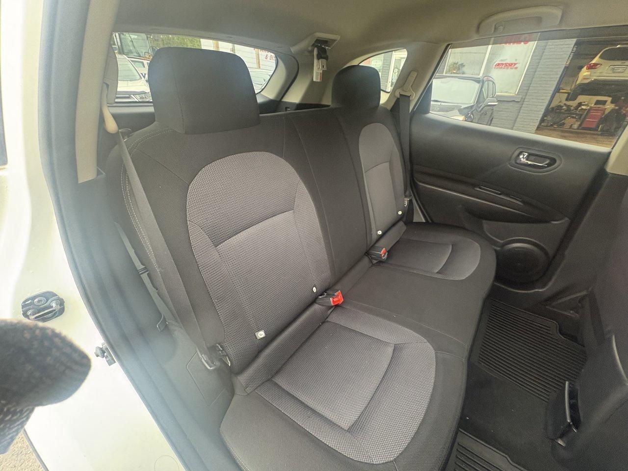 2012 Nissan Rogue SV - Photo #10