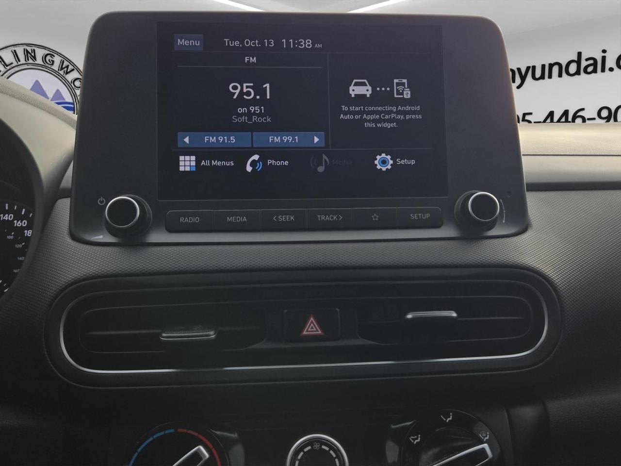 2022 Hyundai KONA Essential Photo