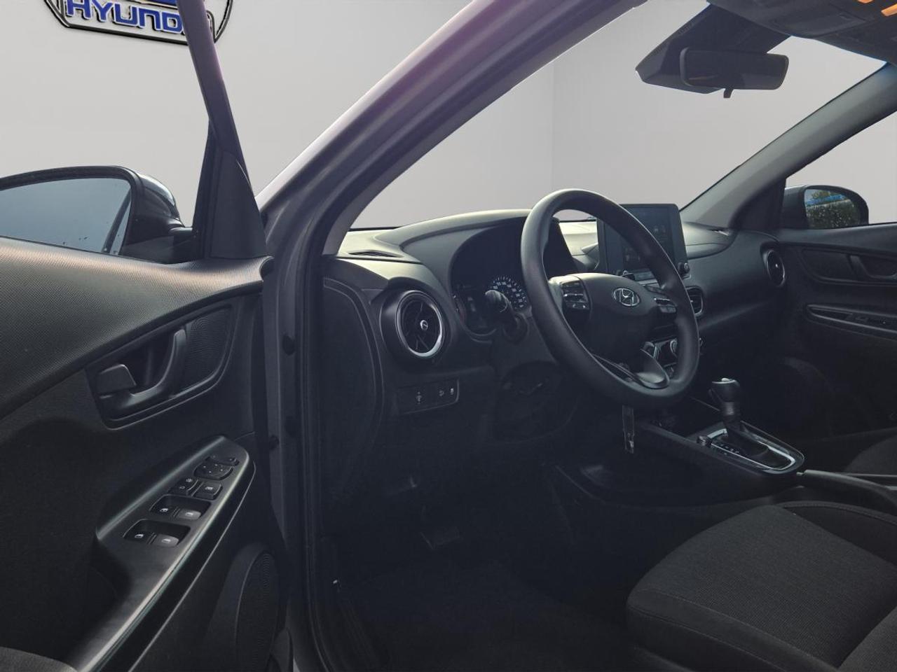 2022 Hyundai KONA Essential Photo