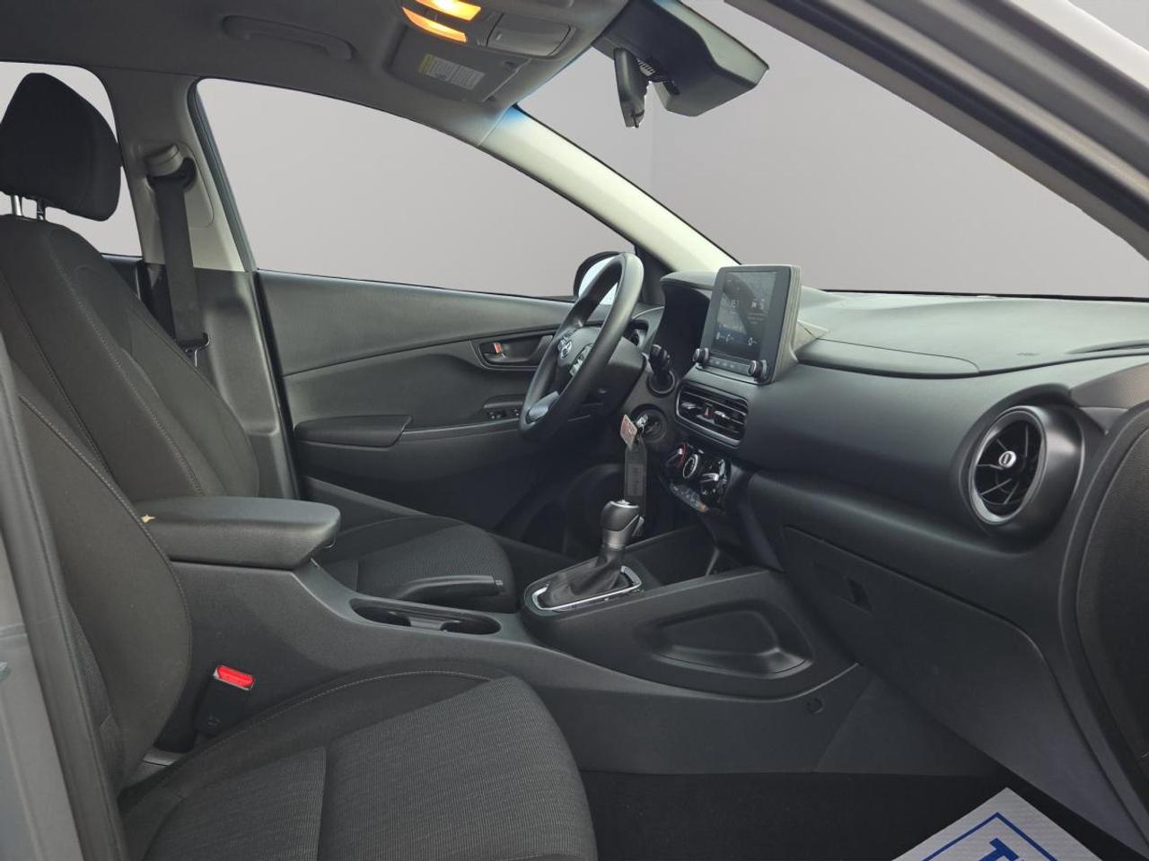 2022 Hyundai KONA Essential Photo