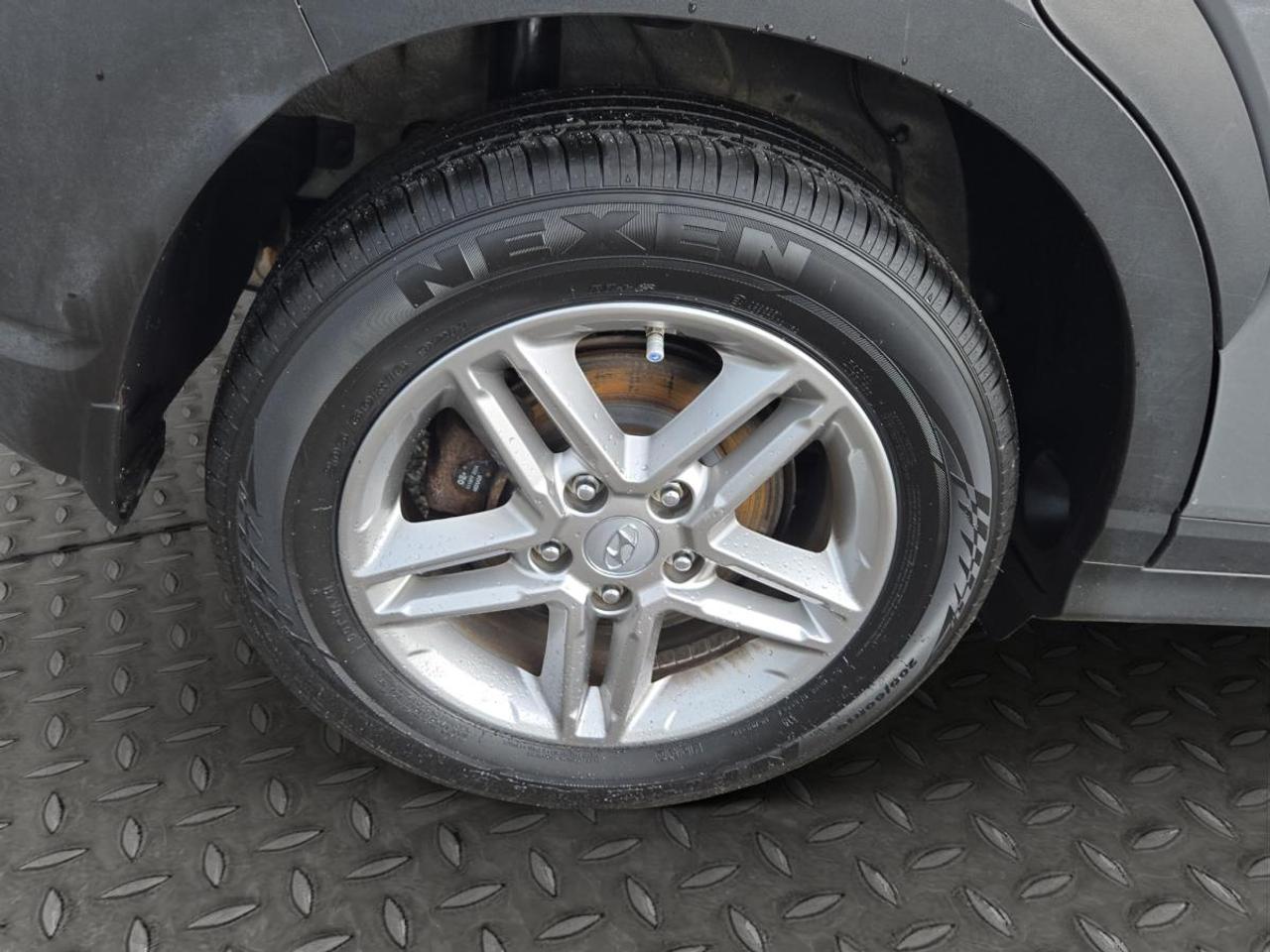 2022 Hyundai KONA Essential Photo