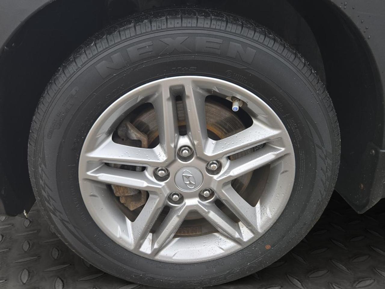 2022 Hyundai KONA Essential Photo