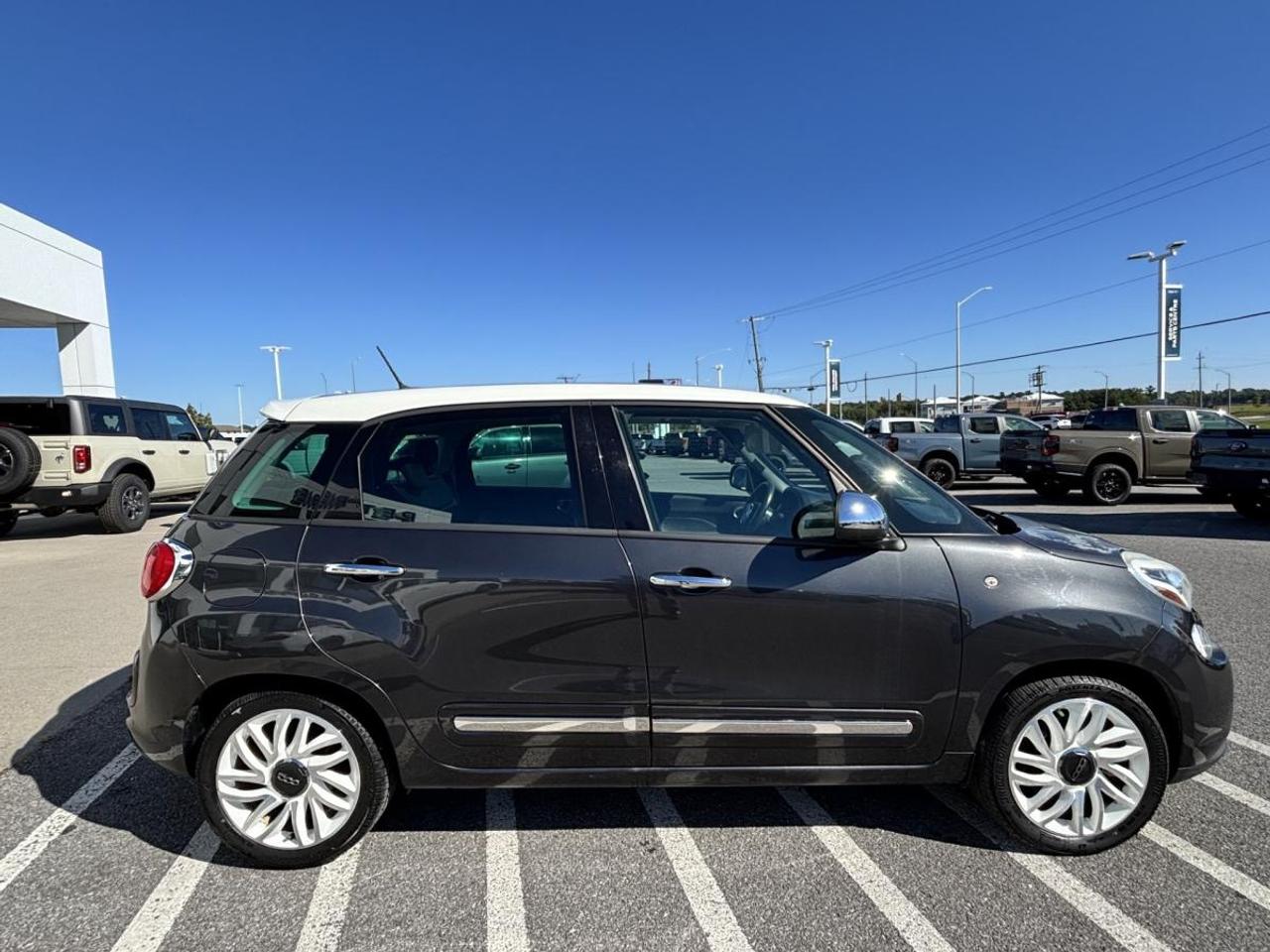 2015 Fiat 500 Lounge Photo3