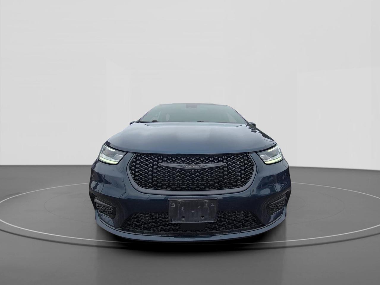 2022 Chrysler Pacifica Hybrid Limited Photo1