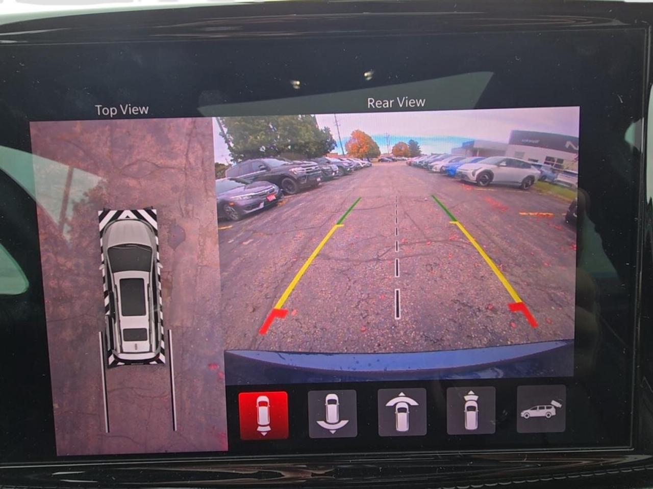 2022 Chrysler Pacifica Hybrid Limited Photo