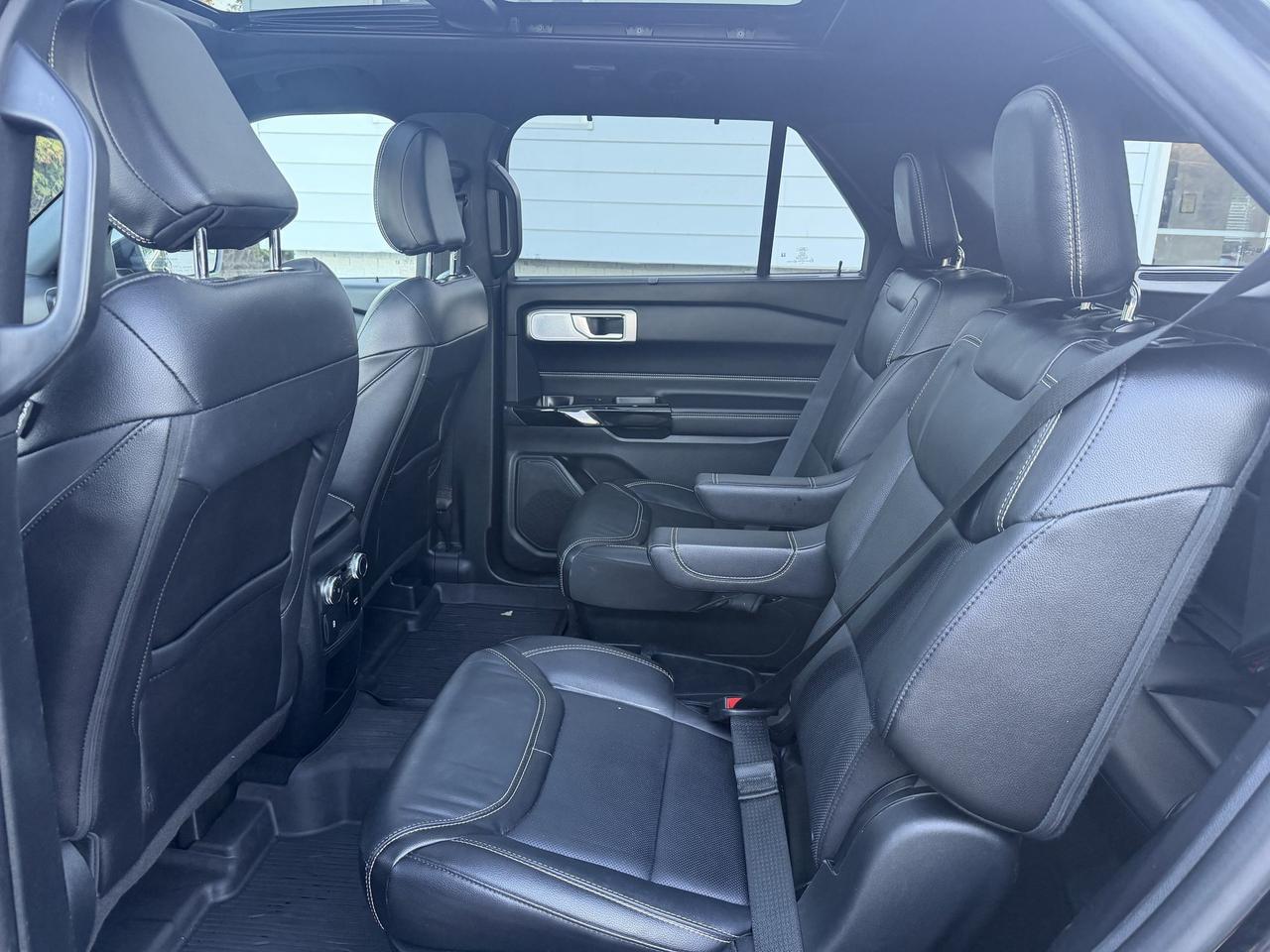 2021 Ford Explorer ST- PREMIUM TECH-AWD-DRIVE ASSIST-NAVIGATION-PANOROOF -360CAM Photo