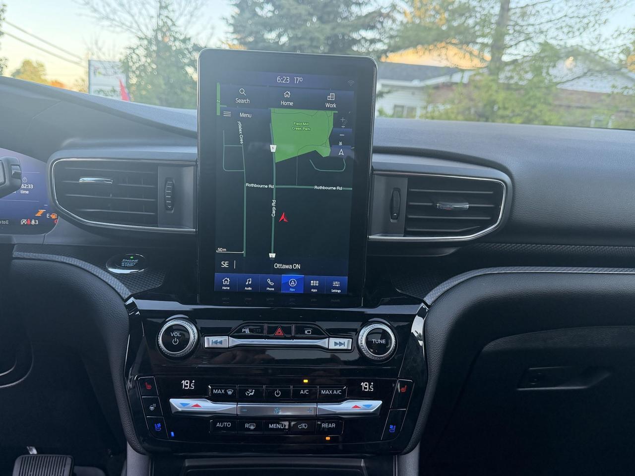 2021 Ford Explorer ST- PREMIUM TECH-AWD-DRIVE ASSIST-NAVIGATION-PANOROOF -360CAM Photo