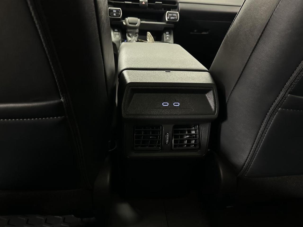 2026 Toyota RAV4 XLE/HYBRID/AWD/1308 KMS!! Photo