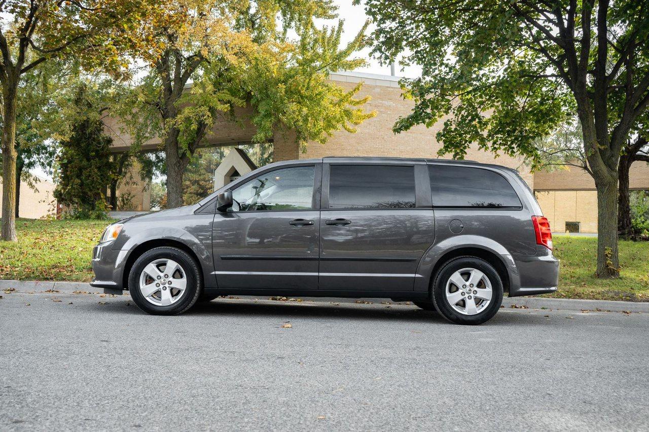 2016 Dodge Grand Caravan CANADA VALUE PACKAGE Photo