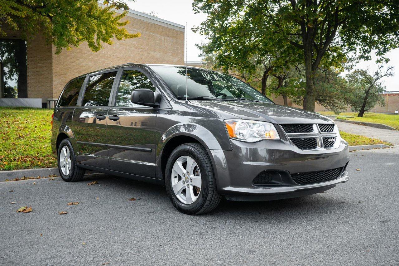 2016 Dodge Grand Caravan CANADA VALUE PACKAGE Photo