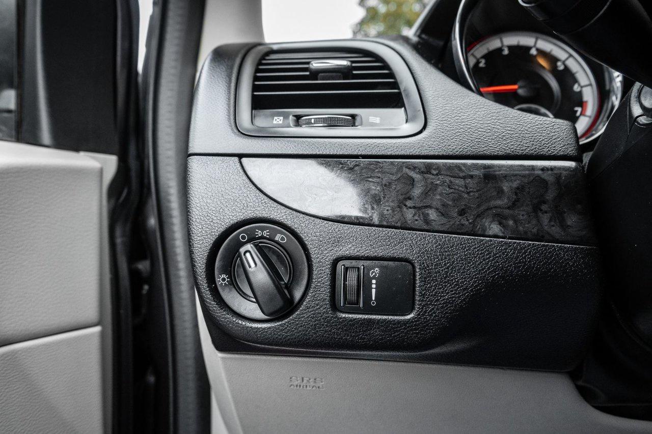 2016 Dodge Grand Caravan CANADA VALUE PACKAGE Photo