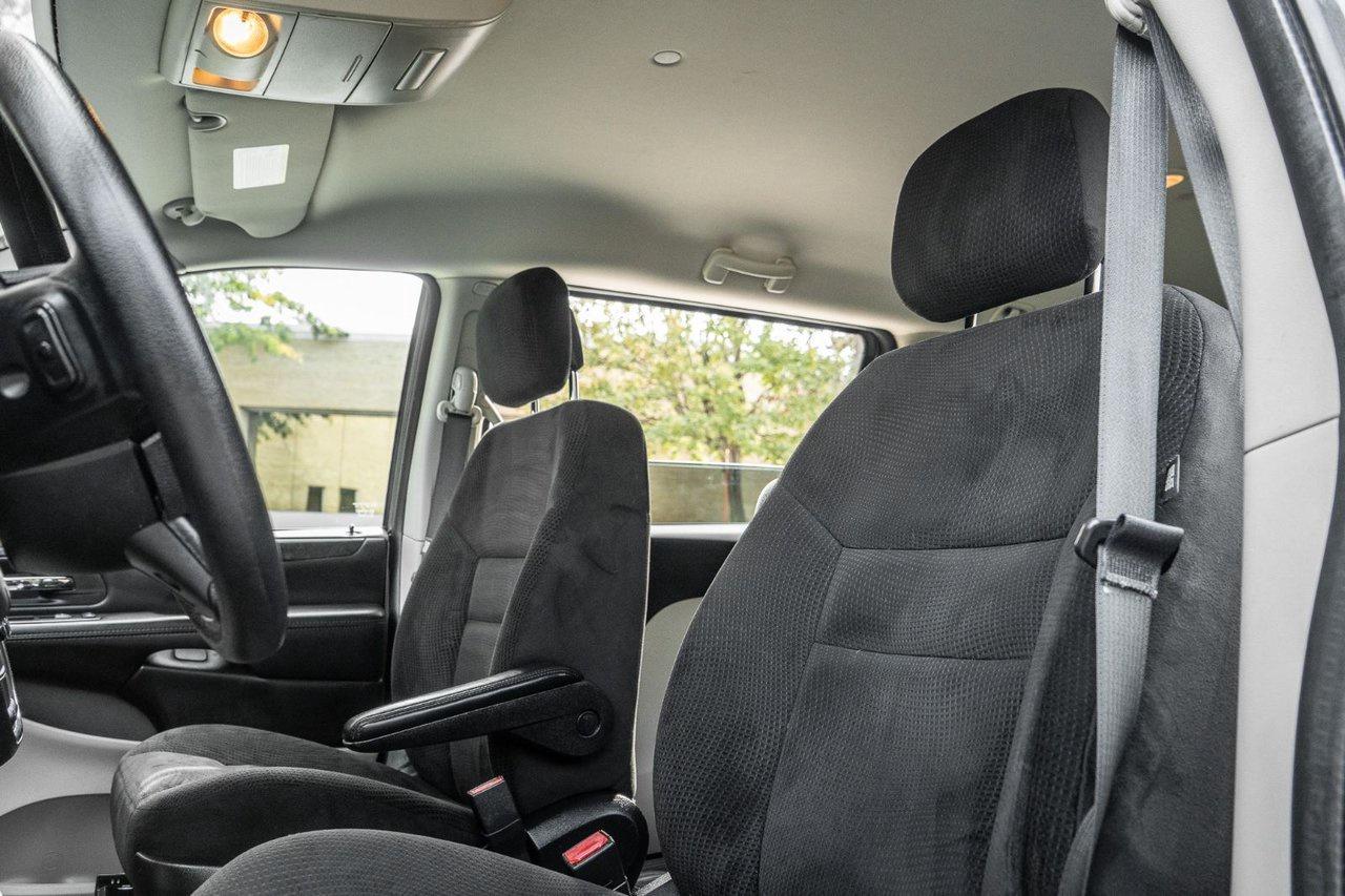 2016 Dodge Grand Caravan CANADA VALUE PACKAGE Photo