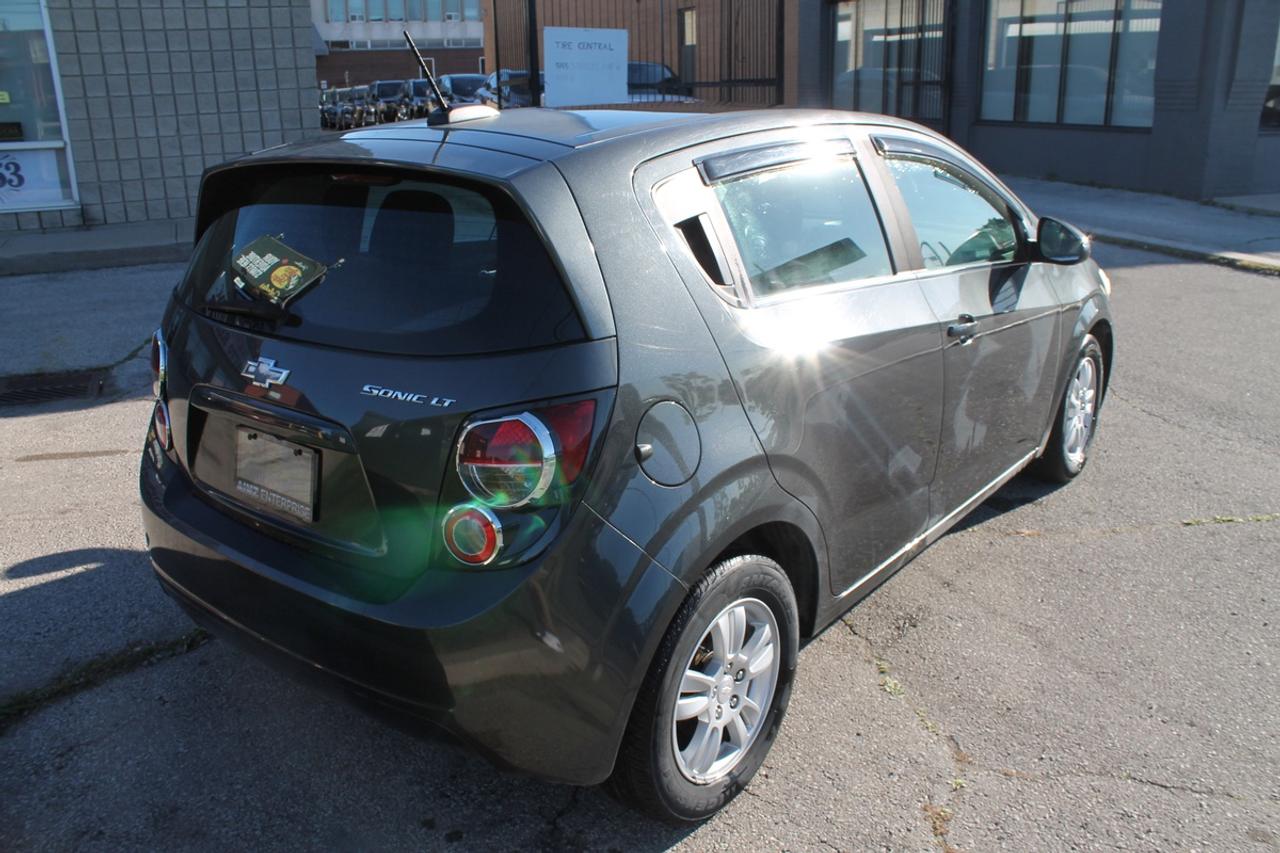 2016 Chevrolet Sonic LT Photo