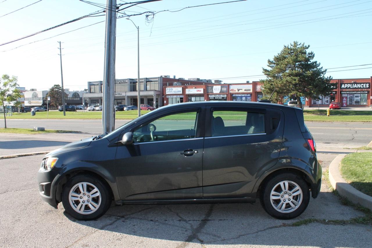 2016 Chevrolet Sonic LT Photo