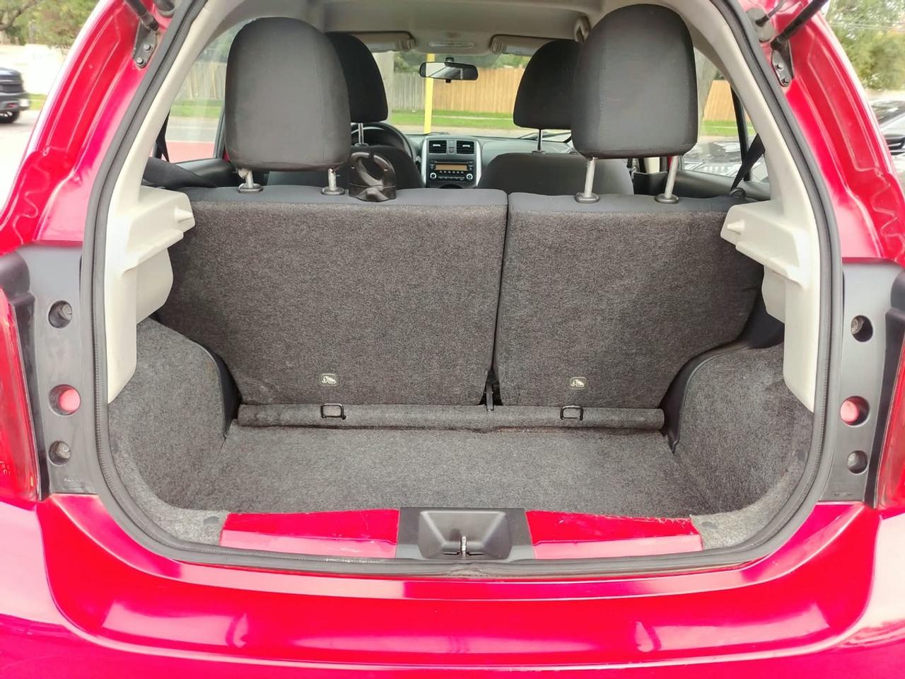 2016 Nissan Micra SV Photo