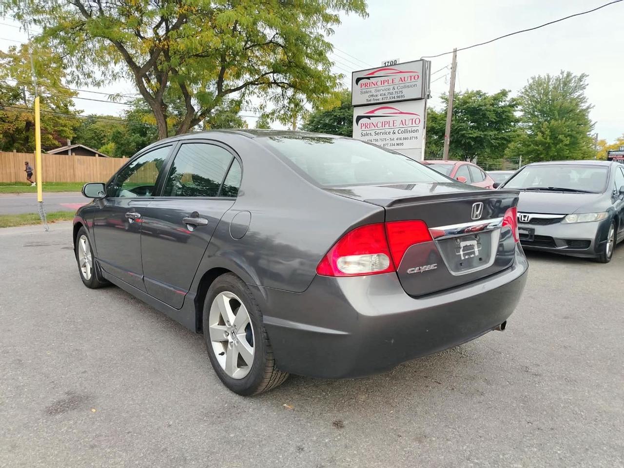2010 Honda Civic LX Photo