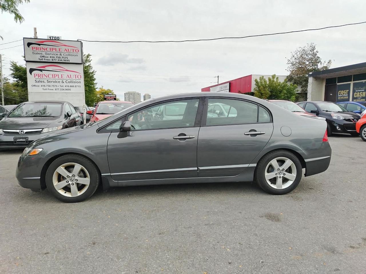 2010 Honda Civic LX Photo1