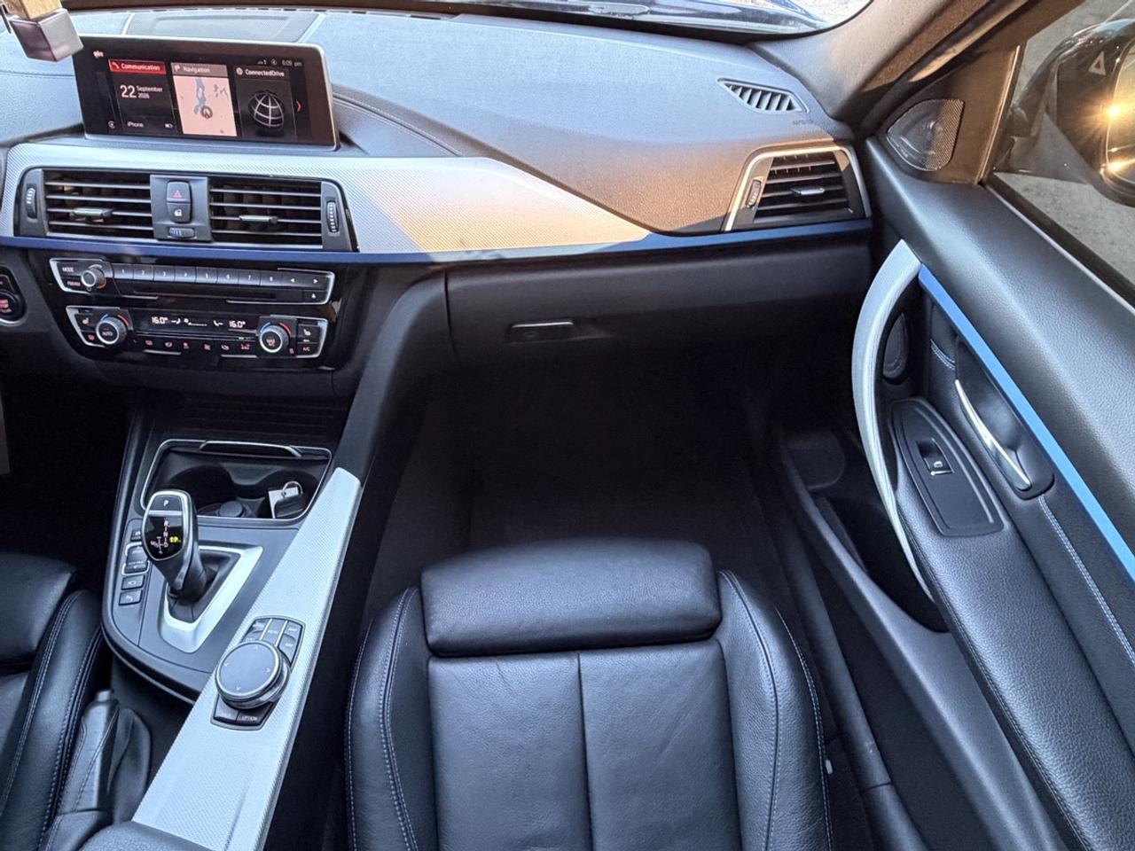 2018 BMW 3 Series 340i xDrive Photo