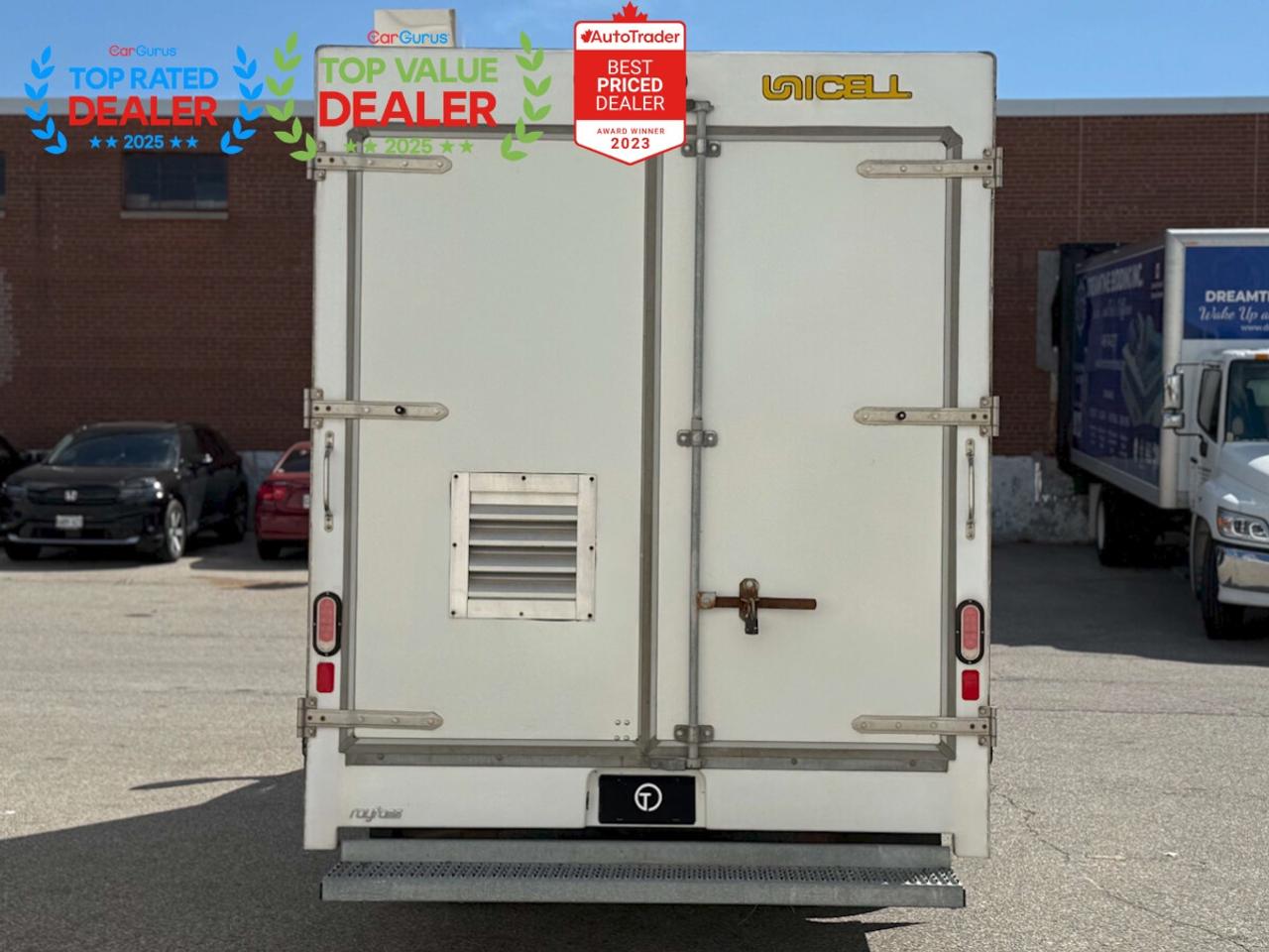 2019 GMC Savana CUTAWAY 3500 139'' | UNICELL BOX | MOBILE RIM REPAIR WORKSHOP Photo