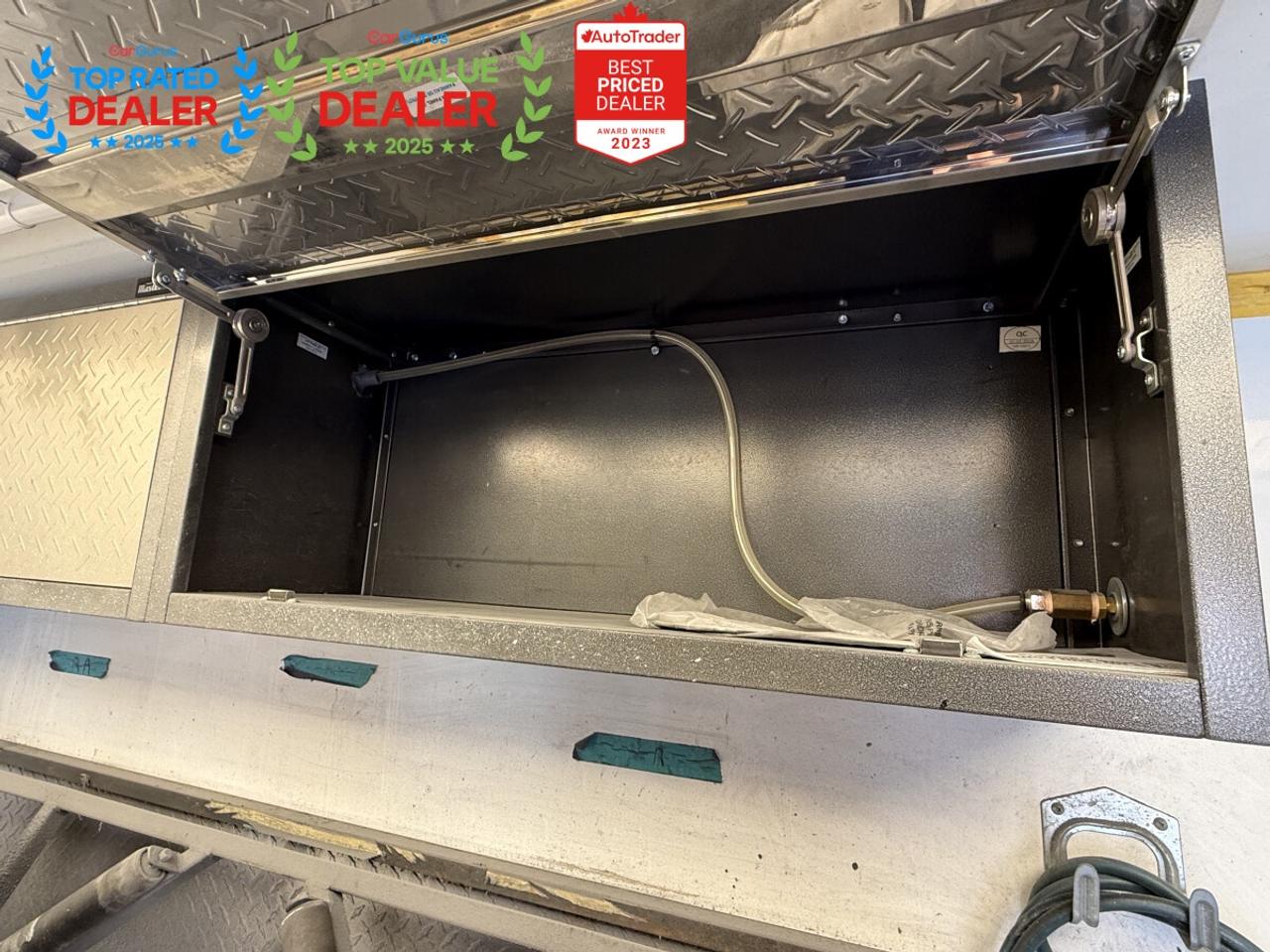 2019 GMC Savana CUTAWAY 3500 139'' | UNICELL BOX | MOBILE RIM REPAIR WORKSHOP Photo